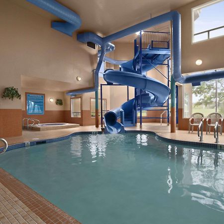 Days Inn By Wyndham Red Deer Buitenkant foto