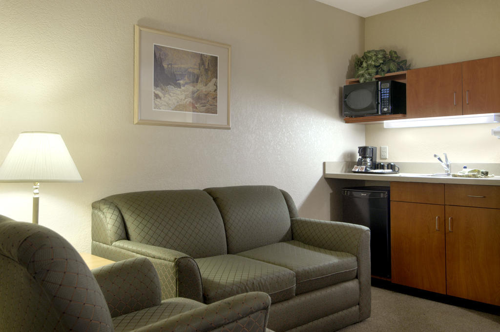Days Inn By Wyndham Red Deer Kamer foto